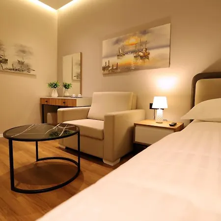 Apartment Theatro *